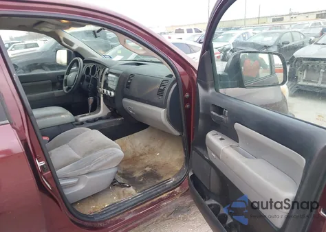 2009 Toyota Sequoia Sr5 4.7L V8 z USA, uszkodzony, nr VIN 5TDZT64A39S000766